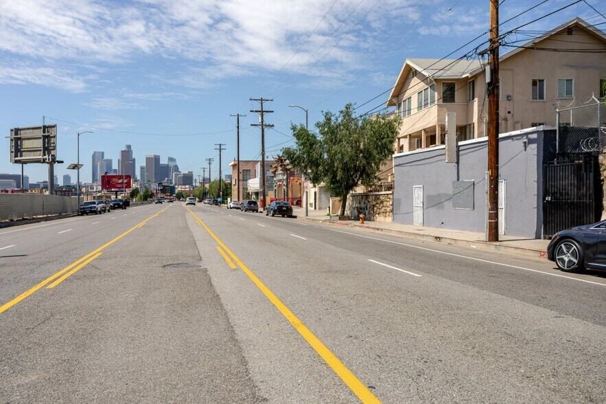 More Photos Of 1323-1325 Broadway, Los Angeles Office For Sale