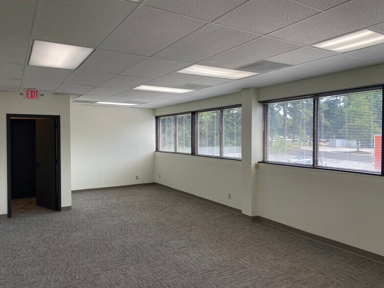 More Photos Of 4000 Wake Forest Rd, Raleigh Medical For Lease
