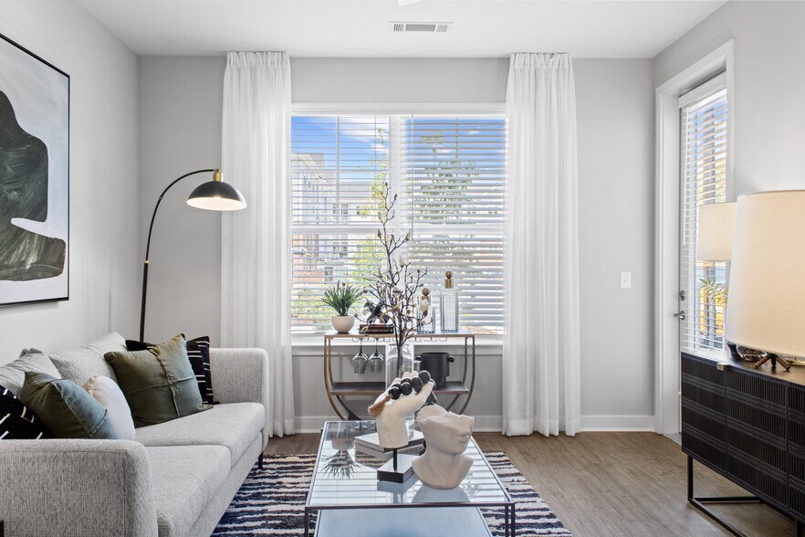 More Photos Of 12400 Dutton Rd, Midlothian Apartments For Sale