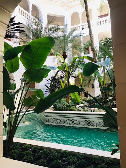 More Photos Of 440 Royal Palm Way, Palm Beach Office For Lease