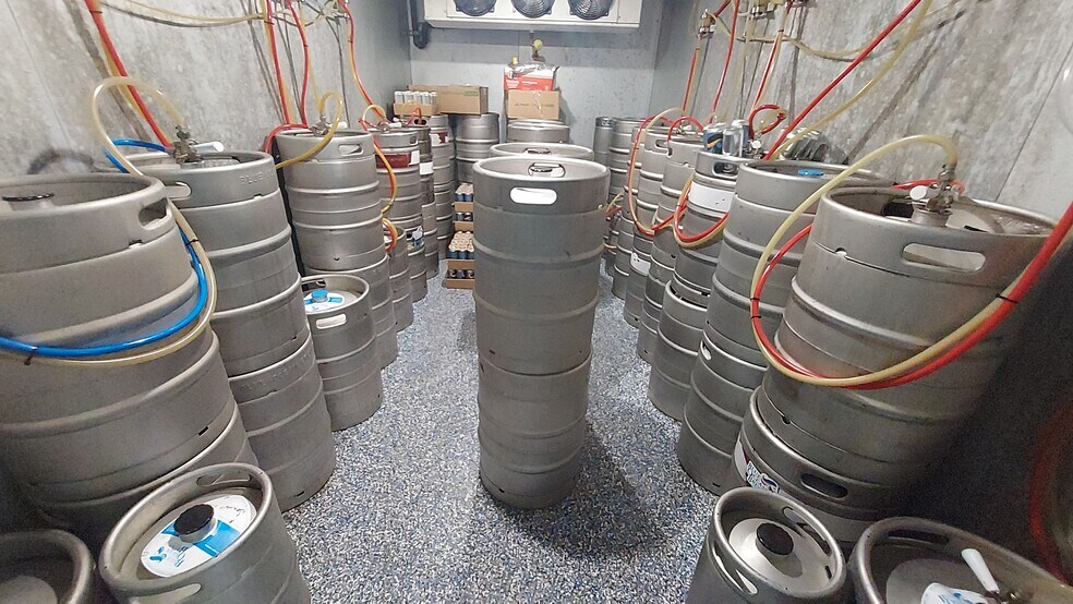 More Photos Of 313-323 Princeton Ave, Half Moon Bay Service For Sale