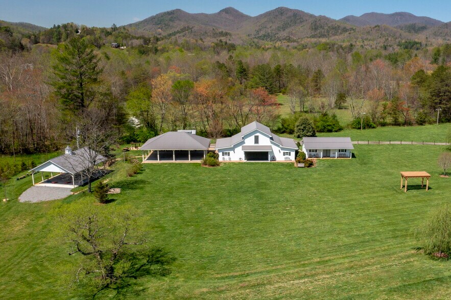 More Photos Of , Young Harris Specialty For Sale