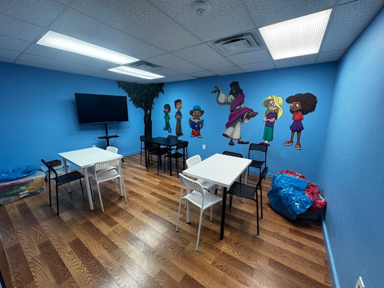 More Photos Of 1609 14th St, Plano Religious Facility For Sale