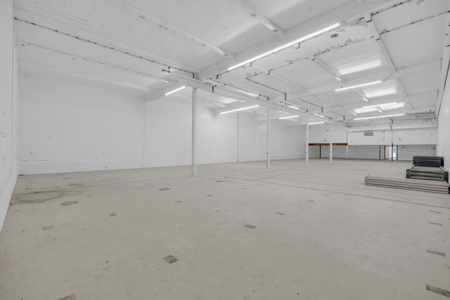 More Photos Of 3581 Drako Way, Carson City Manufacturing For Sale