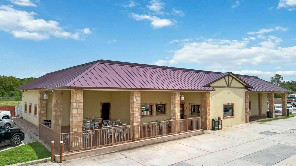 Primary Photo Of 1552 W King St, Cocoa Restaurant For Sale