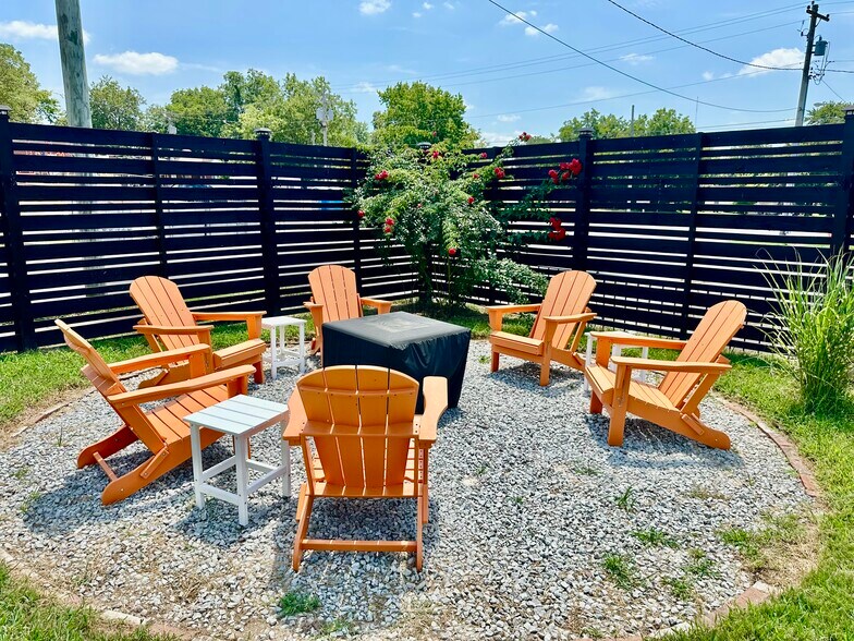 More Photos Of 1424 E Main St, Humboldt Hospitality For Sale