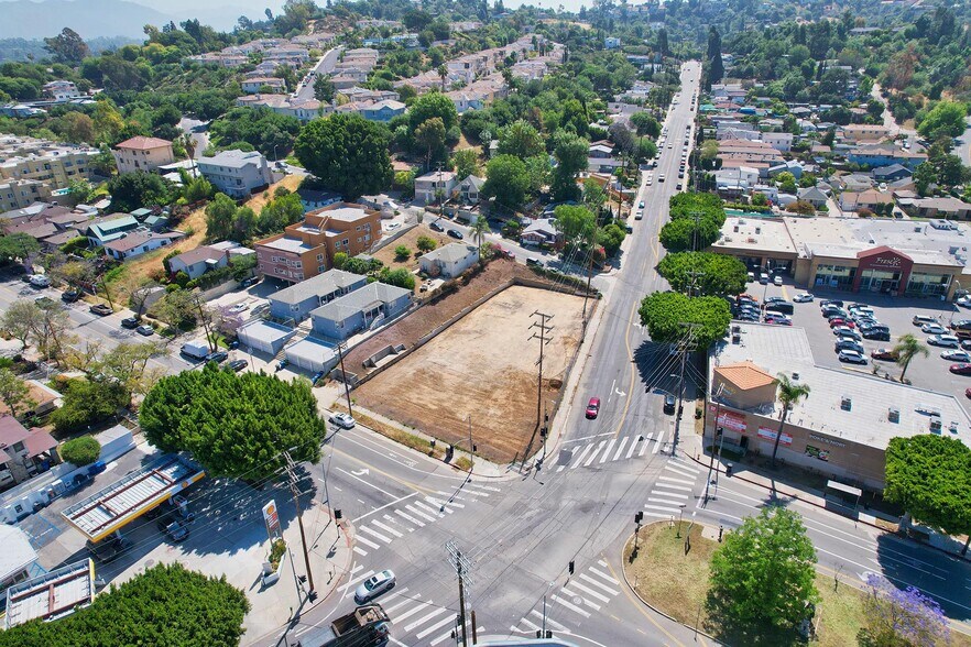 More Photos Of 6000 Monterey Rd, Los Angeles Land For Lease