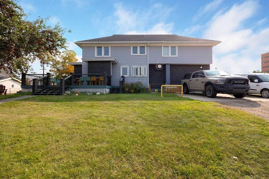More Photos Of 10015 Main St, Fort McMurray Specialty For Sale