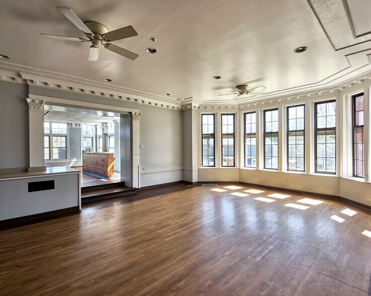 More Photos Of 349 Old Stockbridge Rd, Lenox Specialty For Sale