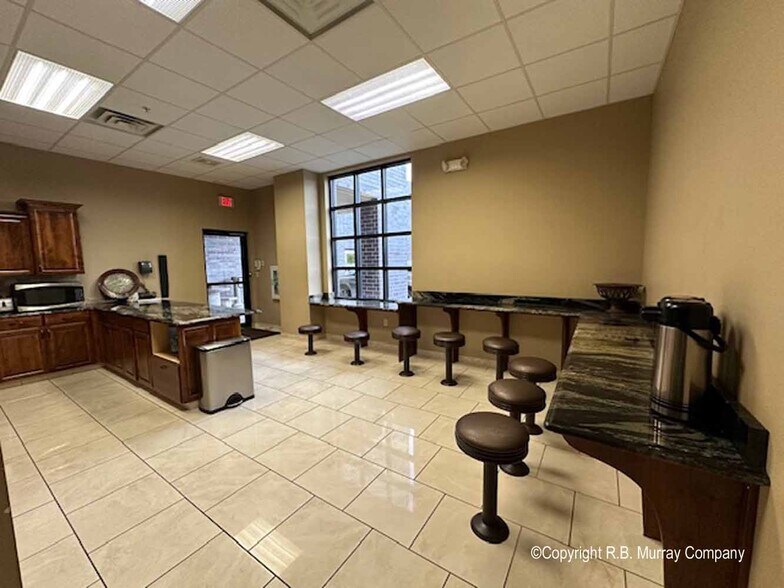 More Photos Of 3250 S Delaware Ave, Springfield Medical For Sale