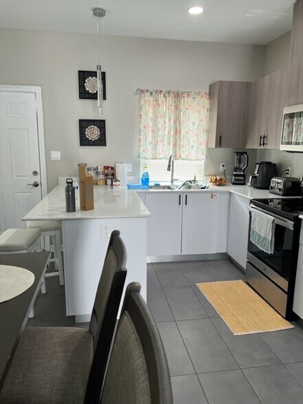 More Photos Of 3305 Frio Ave, McAllen Apartments For Sale
