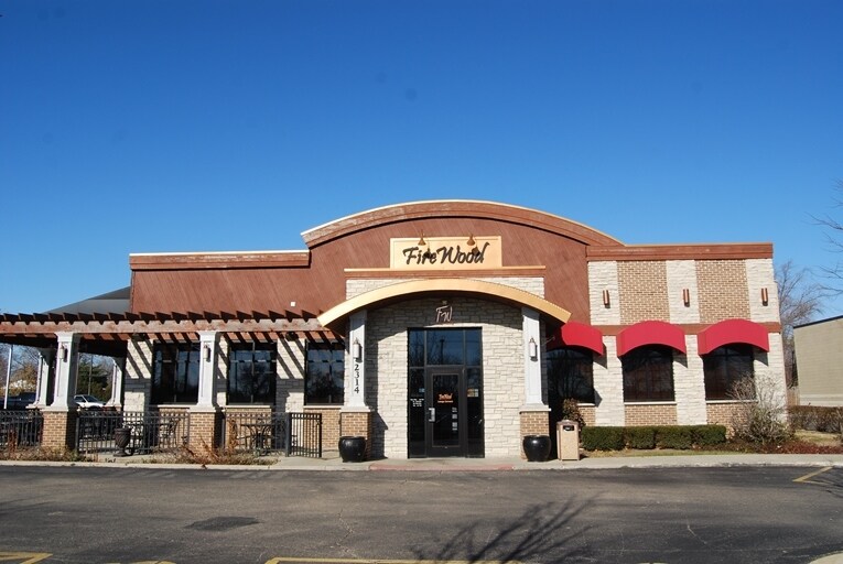 More Photos Of 2314 W Route 120, Mchenry Restaurant For Sale