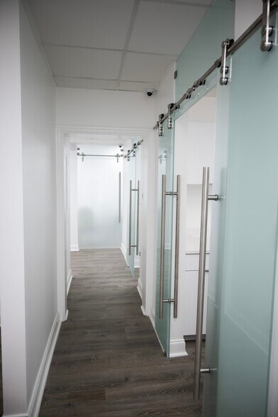 More Photos Of 5200 N Armenia Ave, Tampa Medical For Sale