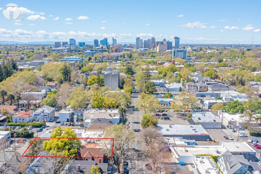 More Photos Of 2418-2420 K St, Sacramento General Retail For Sale