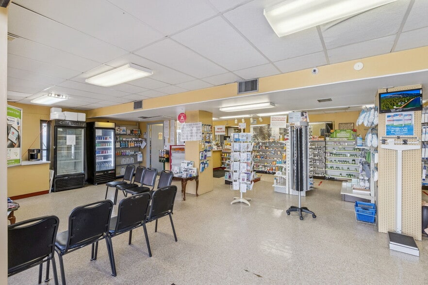 More Photos Of 1231 Lakeland Hills Blvd, Lakeland Freestanding For Sale