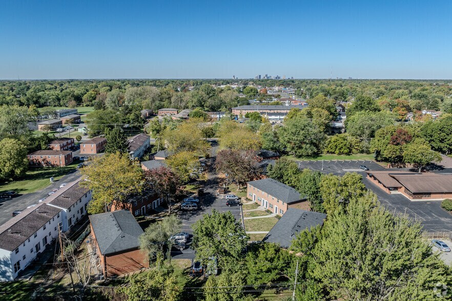 More Photos Of 1462 Elaine Rd, Columbus Apartments For Sale