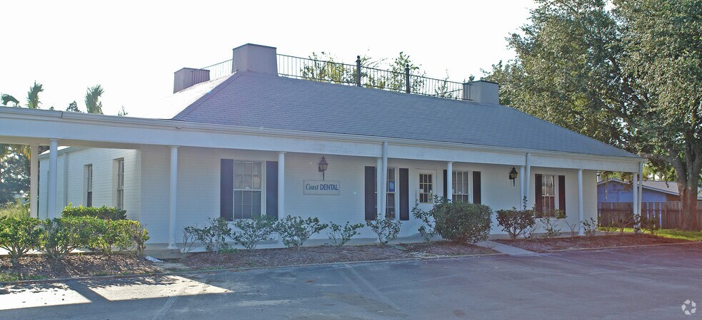 More Photos Of 9030 W Fort Island Trl, Crystal River Medical For Sale