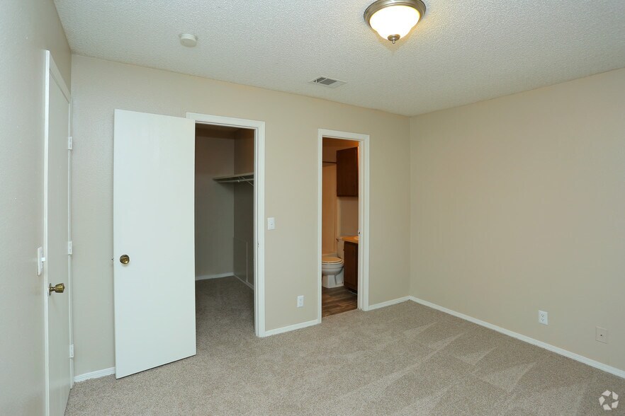 More Photos Of 6326 S 107th East Ave, Tulsa Apartments For Sale