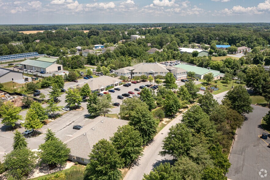 More Photos Of 8221 Teal Dr, Easton Office For Lease