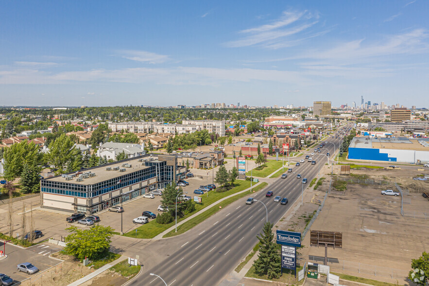 Primary Photo Of 4628-4640 Calgary Trl NW, Edmonton Storefront For Lease