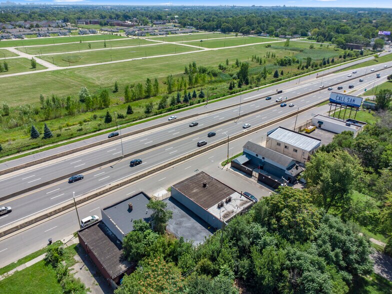 More Photos Of 8411 Southfield Fwy, Detroit Auto Dealership For Sale