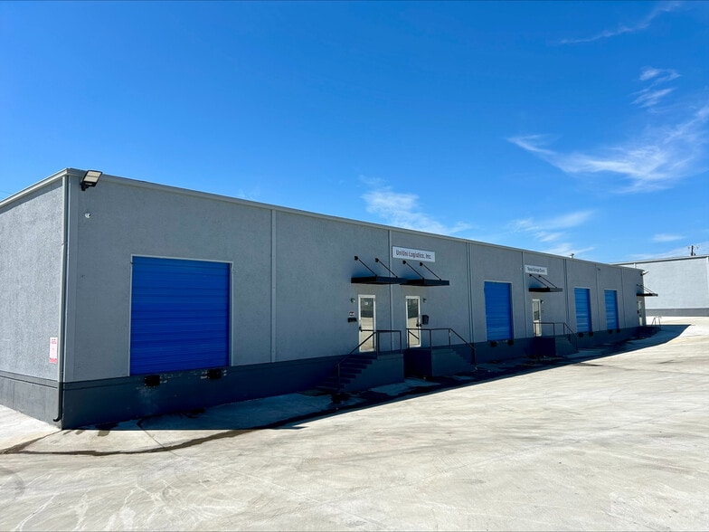 More Photos Of 5721 E Rosedale St, Fort Worth Unknown For Lease