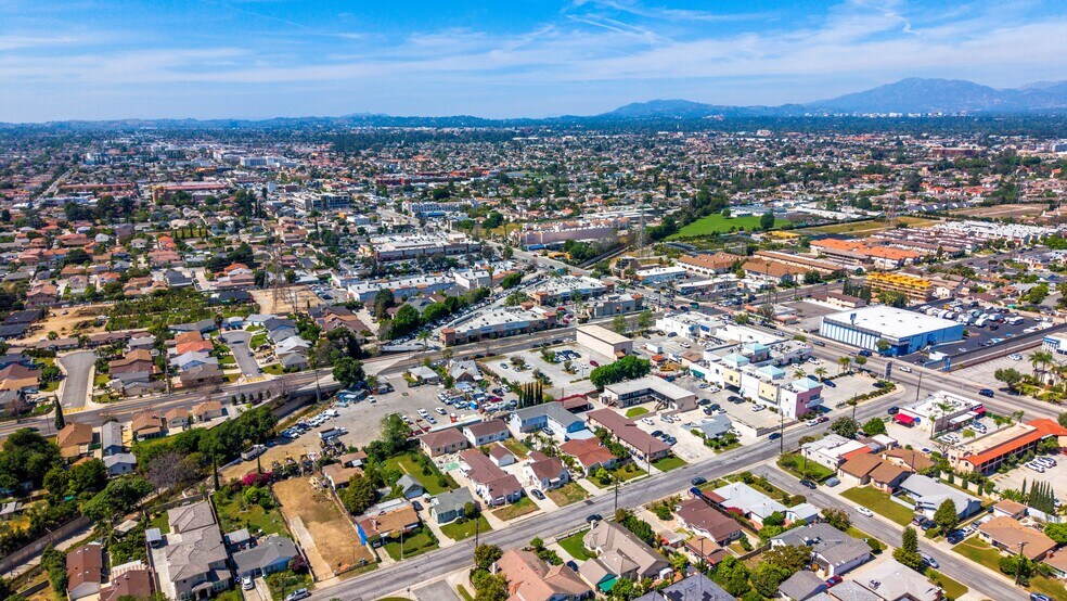 More Photos Of 8614 Valley Blvd, Rosemead Light Distribution For Sale