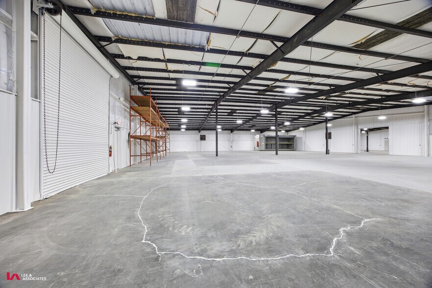 More Photos Of 1500 Union Hill Rd, Alpharetta Manufacturing For Lease