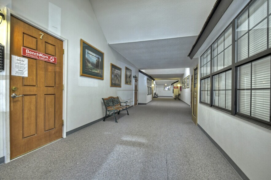 More Photos Of 990 E Main St, Blue Ridge Office For Sale