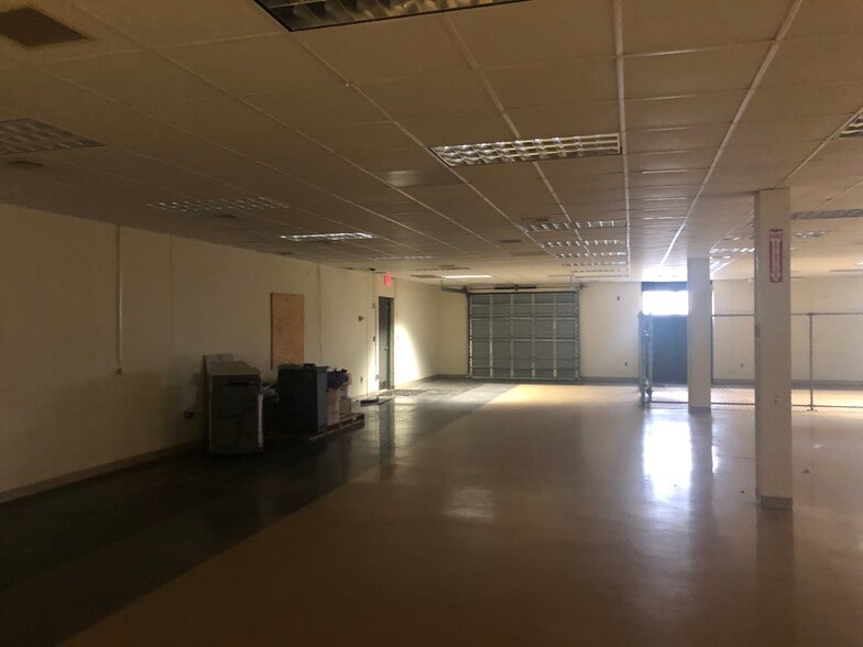 More Photos Of 1530 Hooker Rd, Greenville Freestanding For Lease
