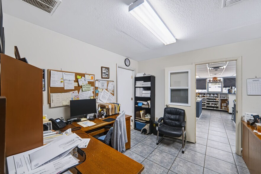 More Photos Of 2422 N Military Trl, West Palm Beach Warehouse For Sale