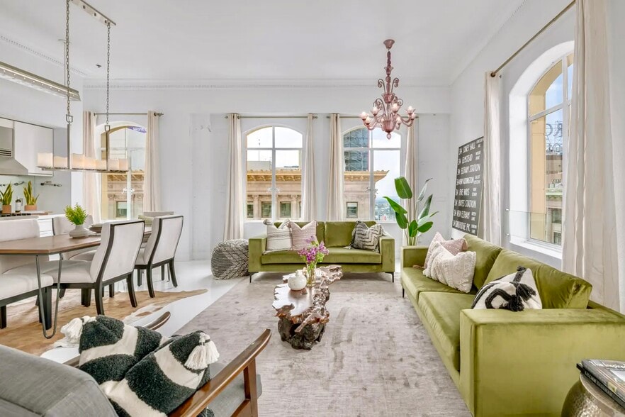 More Photos Of 6253 Hollywood Blvd, Los Angeles Apartments For Sale