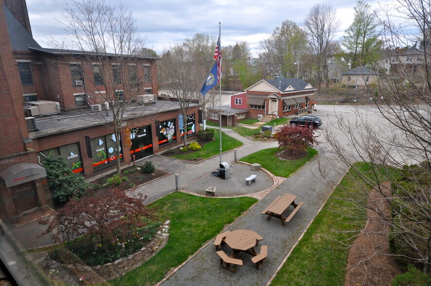 More Photos Of 73 Pickering Rd, Rochester Coworking Space