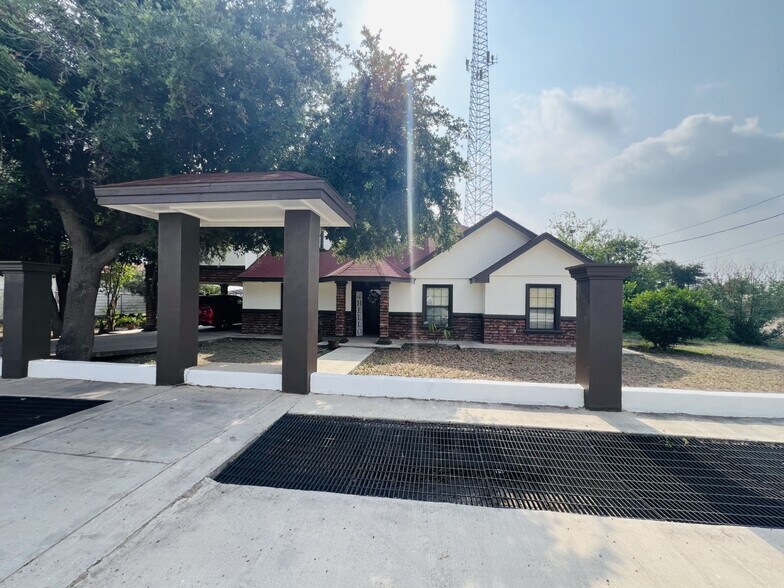 More Photos Of 6324 E US Highway 83, Rio Grande City Auto Dealership For Sale