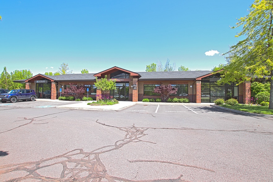 More Photos Of 354 SW Upper Terrace Dr, Bend Office For Lease