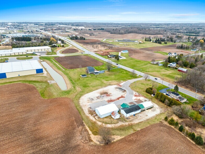 More Photos Of 5814 Calumet Ave, Manitowoc General Retail For Sale