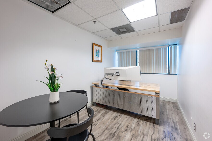 More Photos Of 9025 Wilshire Blvd, Beverly Hills Medical For Lease