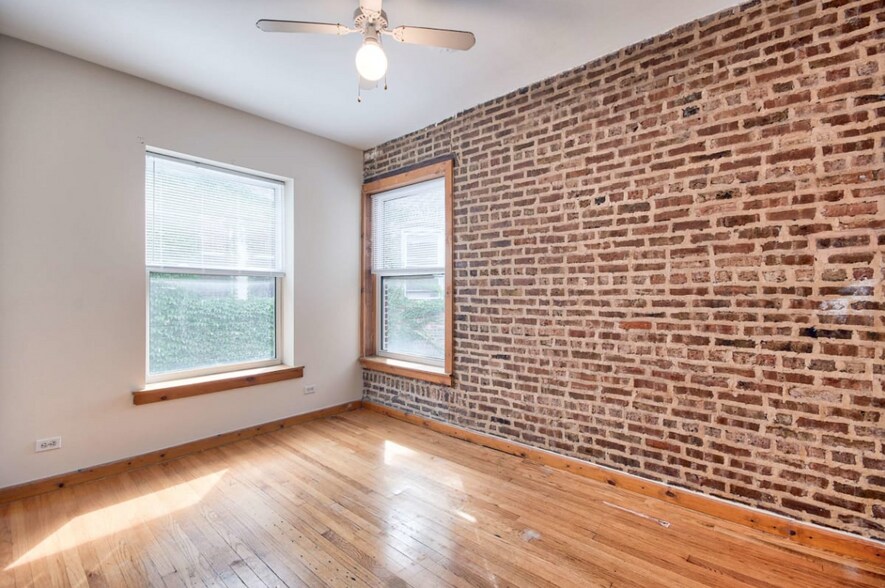 More Photos Of 6351 N Lakewood Ave, Chicago Apartments For Sale