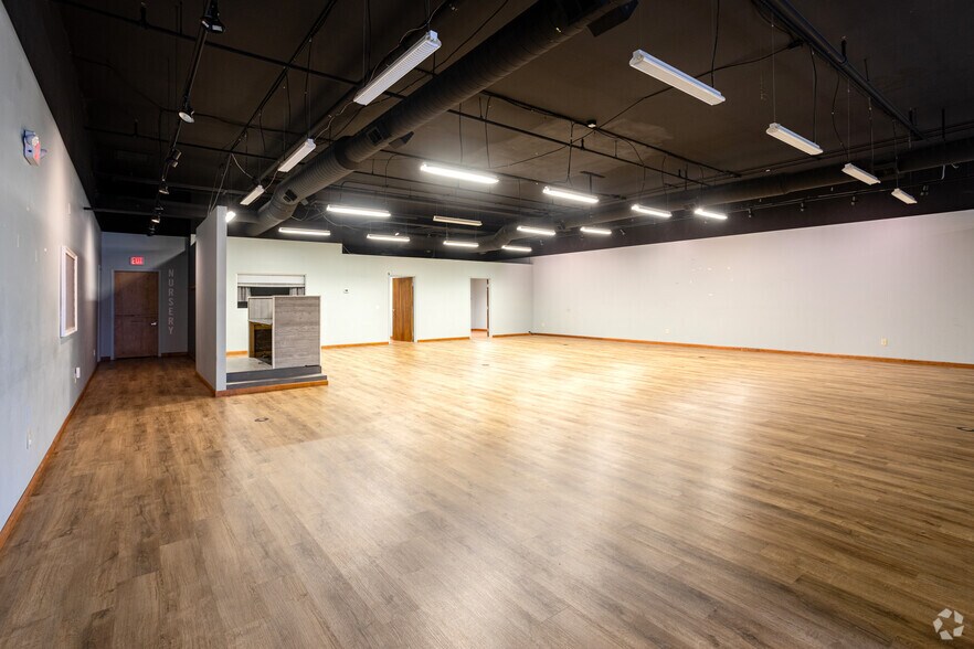 More Photos Of 4371-4401 Old Harrodsburg Rd, Lexington Unknown For Lease