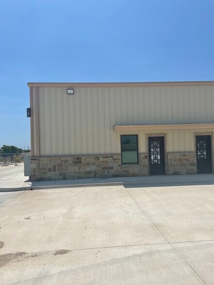 More Photos Of 1766 E Highway 380, Decatur Warehouse For Sale