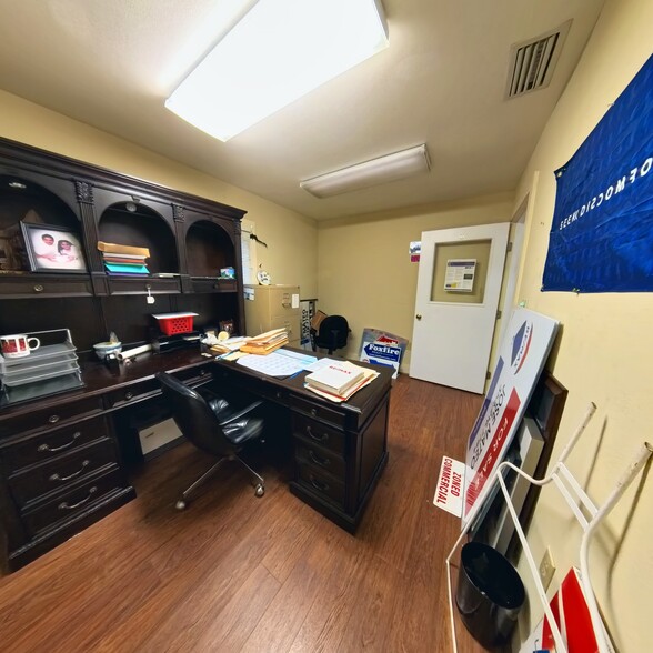 More Photos Of 112 NE Sanchez Ave, Ocala Office For Lease