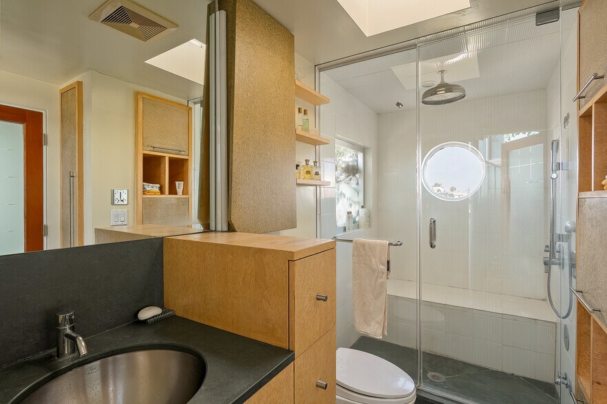 More Photos Of 3111 Ocean Front Walk, Marina Del Rey Apartments For Sale