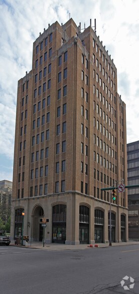 More Photos Of 217 Montgomery St, Syracuse Office For Lease