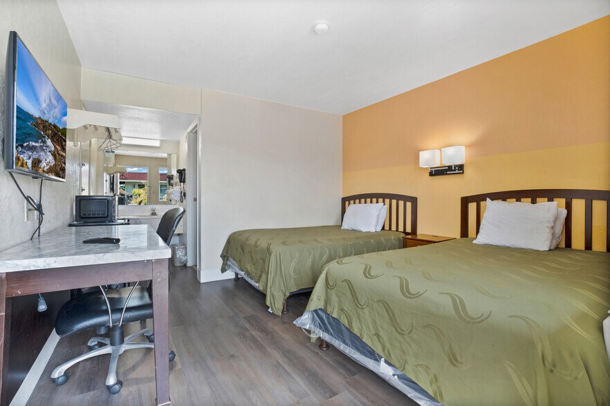 More Photos Of 7455 W Irlo Bronson Memorial Hwy, Kissimmee Hotel For Sale