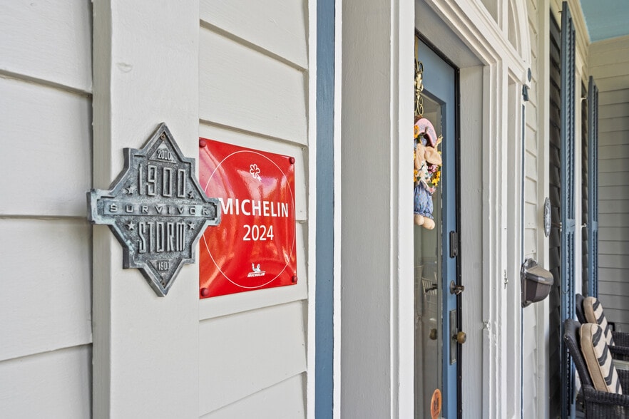 More Photos Of 1103 33rd St, Galveston Hotel For Sale