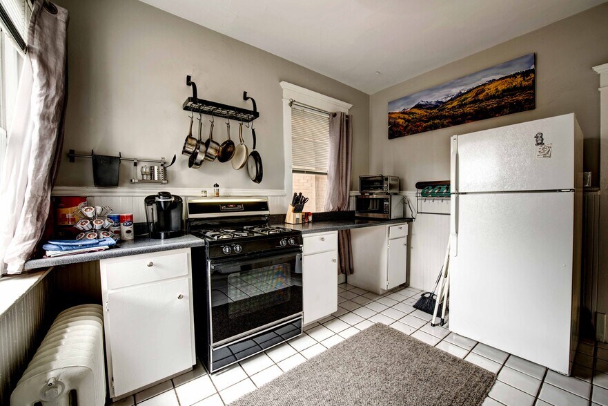 More Photos Of 1225 N Clarkson St, Denver Apartments For Sale