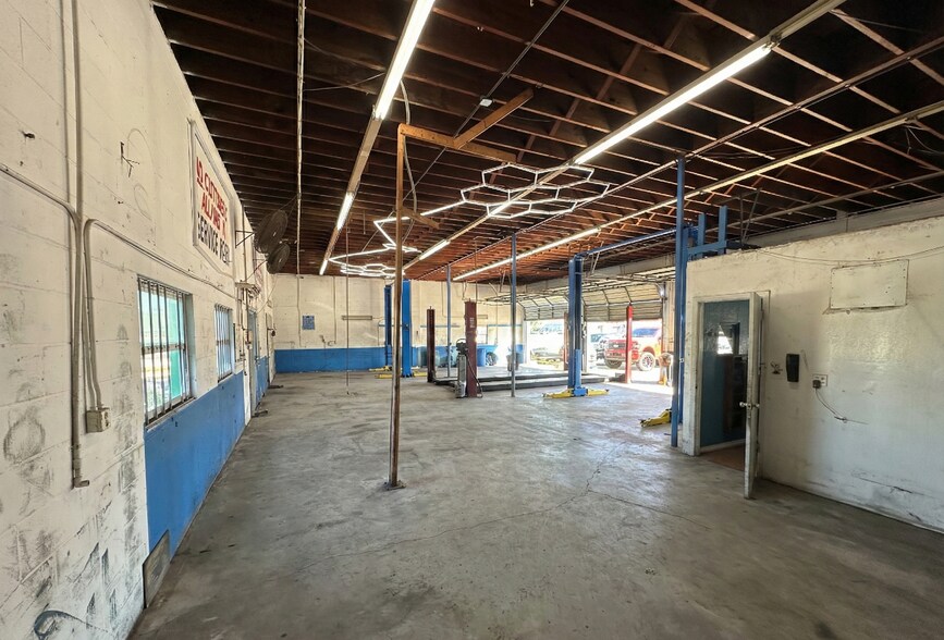 More Photos Of 13243 US Hwy 19, Hudson Auto Repair For Sale