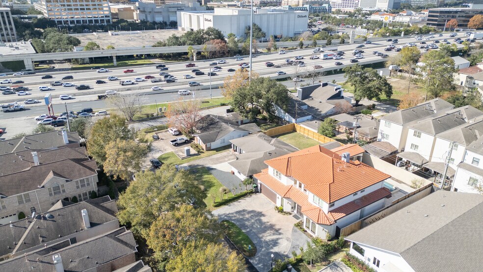 More Photos Of 4738 W. Alabama, Houston Loft Creative Space For Lease