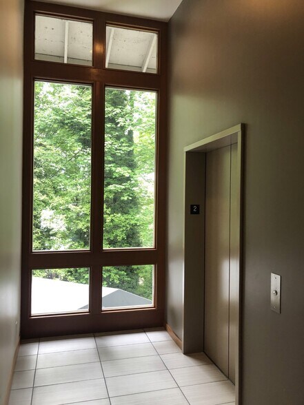 More Photos Of 1900 116th Ave NE, Bellevue Medical For Lease
