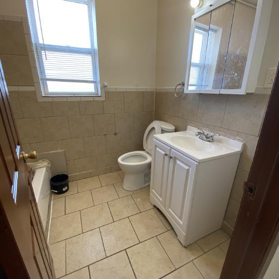 More Photos Of 4209 W Cermak Rd, Chicago Apartments For Sale